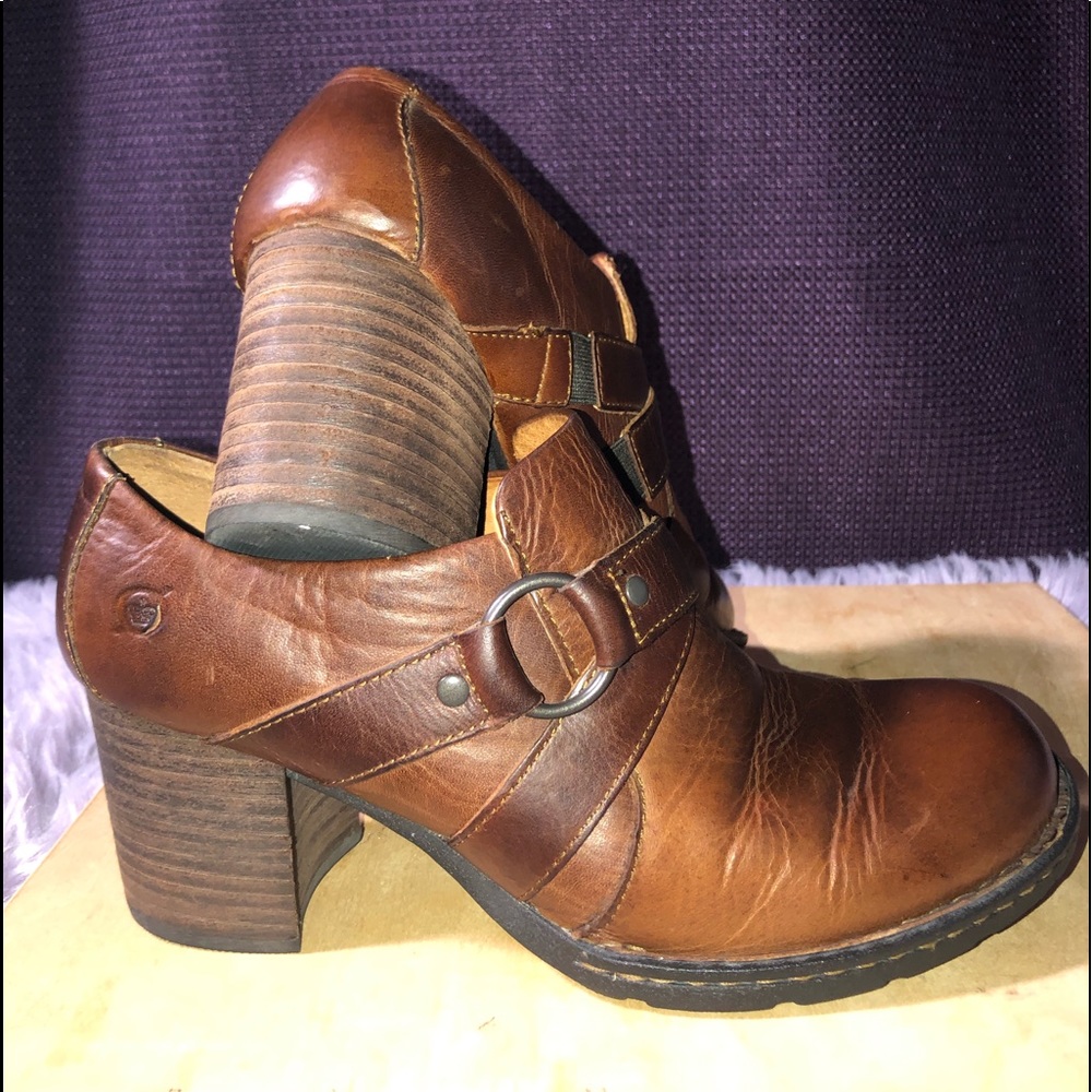 Born Tan Leather Buckle Pull-On Brogues Clogs